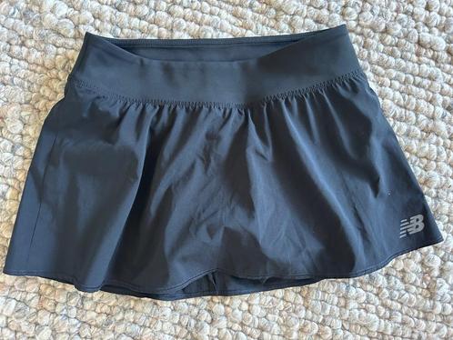Zwart tennis padel rokje new balance in maat S, Kleding | Dames, Sportkleding, Gedragen, Racketsport, Maat 36 (S), Zwart, Verzenden