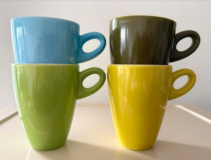 4 Walküre Germany Bekers - 250 ml, Huis en Inrichting, Keuken | Servies, Gebruikt, Kop(pen) en/of Schotel(s), Effen, Porselein