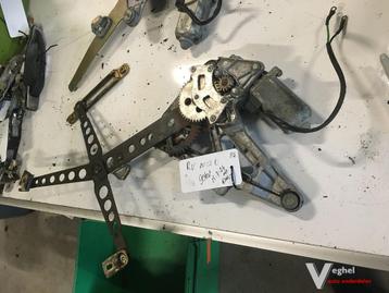 Mercedes W126 1983 Raammechanisme  Rechtsvoor of  Rechtsacht beschikbaar voor biedingen