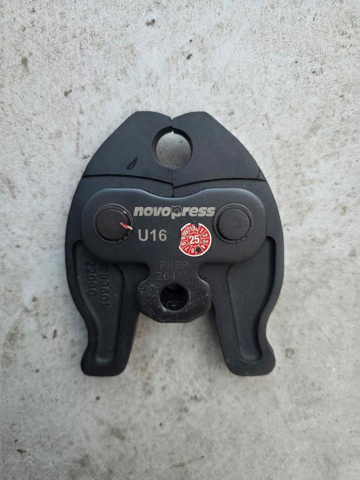 Novopress persbek mini U16 - uponor wavin bonfix, Doe-het-zelf en Verbouw, Gereedschap | Handgereedschap, Nieuw, Ophalen of Verzenden