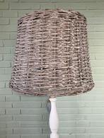 Countryfield - Rotan lampenkamp, Huis en Inrichting, Lampen | Lampenkappen, Ophalen, 25 tot 50 cm, Rond, Zo goed als nieuw