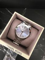 Zilveren horloge Michael Kors - uitstekende staat, Overige merken, Staal, Polshorloge, Ophalen of Verzenden