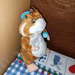 AH hamster reporter met microfoon 20 cm journalist, Ophalen of Verzenden