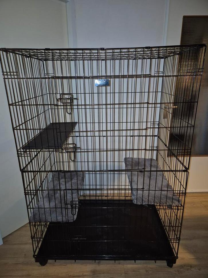 Kattenbench - 2 deuren - Zwart - L -
107x71x149cm, Dieren en Toebehoren, Katten-accessoires, Ophalen