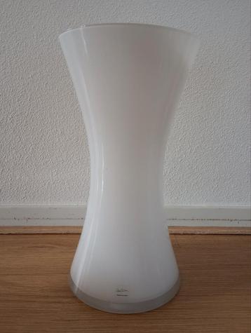 Mooie witte glazen Anne Nilsson Ikea diabolo vaas hoog  beschikbaar voor biedingen