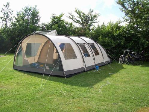 Tent (Basecamp Ambato V Deluxe, 5 pers.), Caravans en Kamperen, Tenten, tot en met 5, Gebruikt, Ophalen