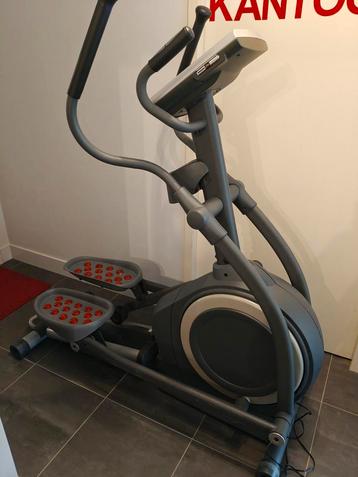 Pro-form crosstrainer 505 ZLE beschikbaar voor biedingen