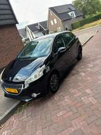 Peugeot 208 1.2 VTI 2013, Auto's, Voorwielaandrijving, Elektrische ramen, 1199 cc, Zwart