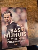 Eddy van der Ley - Bas Nijhuis - Niet zeiken, voetballen!, Eddy van der Ley, Ophalen of Verzenden, Zo goed als nieuw, Balsport