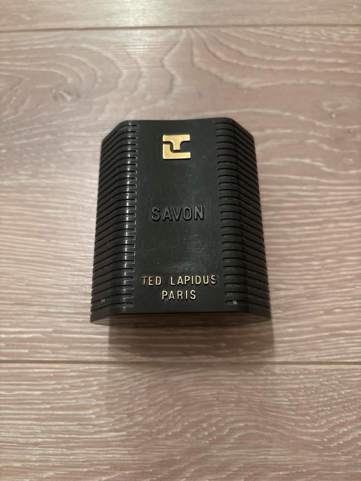 Ted Lapidus Savon - Vintage Zeep, Sieraden, Tassen en Uiterlijk, Uiterlijk | Parfum, Zo goed als nieuw, Ophalen of Verzenden