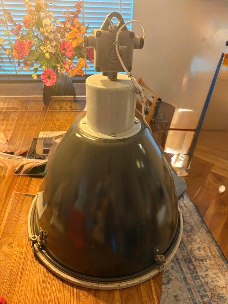 Industriële Fabriekslamp, Huis en Inrichting, Lampen | Hanglampen, Gebruikt, 50 tot 75 cm, Metaal, Ophalen