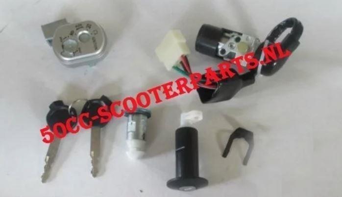 Contactslot Btc Riva sport Turbho RL-50 78526, Motoren, Tuning en Styling, Ophalen of Verzenden