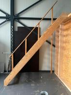 Houten Trap - Stevig en Functioneel, Doe-het-zelf en Verbouw, Ophalen of Verzenden, Gebruikt, Trap, 2 tot 4 meter