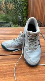 Hockeyschoenen asics maat 35, Sport en Fitness, Hockey, Ophalen of Verzenden, Gebruikt, Schoenen