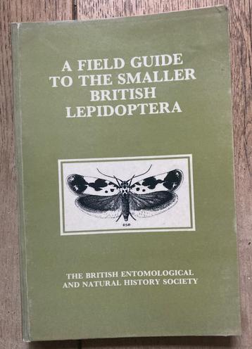 Veldgids Britse kleine vlinders en motten - Engelstalig beschikbaar voor biedingen