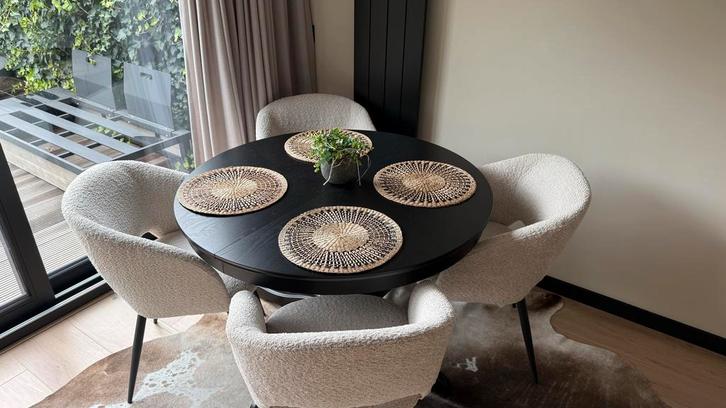 Ingatorp Ikea Zwarte Ronde Eettafel, Huis en Inrichting, Tafels | Eettafels, Gebruikt, 100 tot 150 cm, Vier personen, Rond, Overige houtsoorten