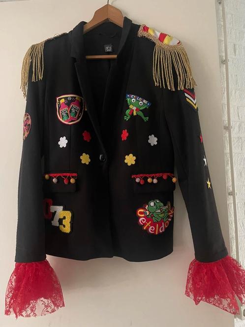 Oetledonk jasje., Kleding | Dames, Carnavalskleding en Feestkleding, Zo goed als nieuw, Kleding, Carnaval, Maat 36 (S), Ophalen of Verzenden