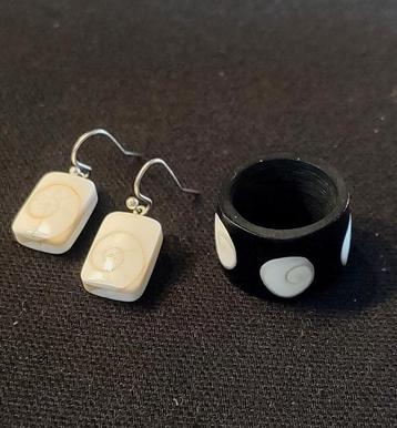 Vintage Sieradenset: Ring en Oorbellen Sint Lucia  beschikbaar voor biedingen