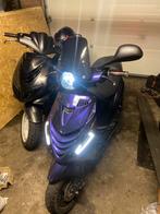 Zip, Fietsen en Brommers, Scooters | Piaggio, Ophalen, Zo goed als nieuw, Benzine, Zip