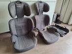 TITANIUM BABY kinderstoeltjes met ISO FIX, Afneembare rugleuning, Zo goed als nieuw, Isofix, Ophalen