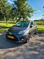 Toyota Yaris 1.5 HSD 55KW 5DRS 2016 Grijs, Zwart, 4 cilinders, 48 €/maand, 1060 kg