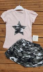2 Setje kort broek/rok tshirt leger ster - rose mt 98/104, Meisje, Nieuw, Ophalen of Verzenden, Setje