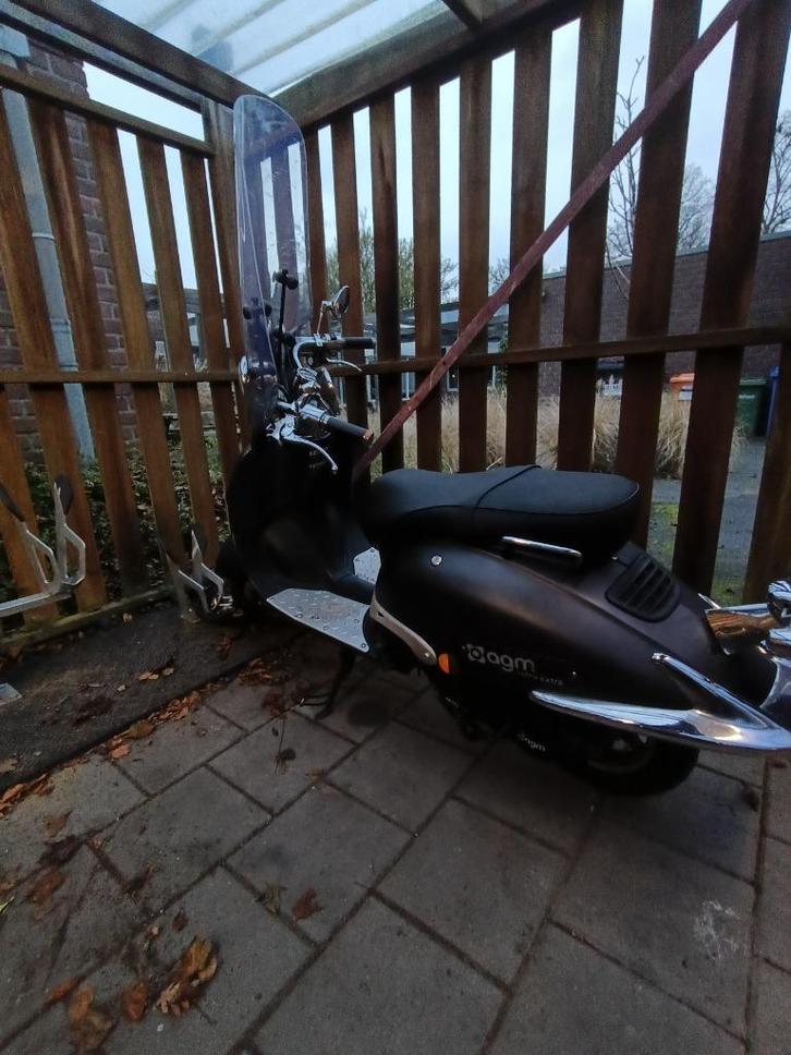 Agm retro extra, Fietsen en Brommers, Snorfietsen en Snorscooters, Gebruikt, Overige merken, Benzine, Ophalen