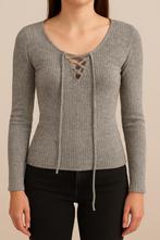 Grijze rib top met veterdetail – Bershka (maat S), Kleding | Dames, Tops, Zo goed als nieuw, Lange mouw, Maat 36 (S), Grijs