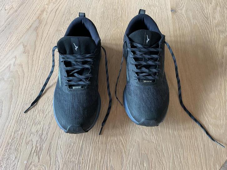 Nieuwe heren hardloopschoenen, merk Mizuno, maat 43, Sport en Fitness, Loopsport en Atletiek, Nieuw, Hardloopschoenen, Hardlopen