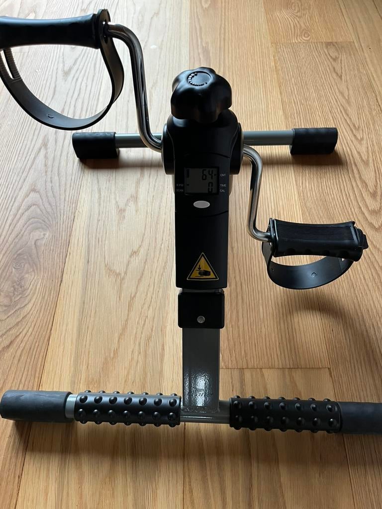Mini hometrainer oftewel een bureaufiets, Ophalen of Verzenden, Zo goed als nieuw, Hometrainer