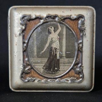 Matahari blikje beschikbaar voor biedingen