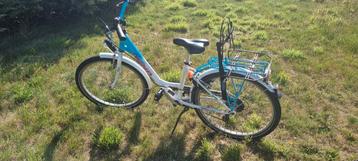 Meisjesfiets BNB blauw met wit en rekje voor tas beschikbaar voor biedingen
