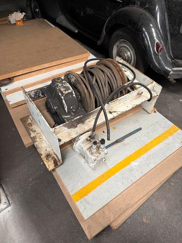 Zware Hydraulische Lier beschikbaar voor biedingen