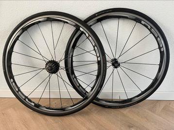 Shimano rs81 c35 wielset beschikbaar voor biedingen