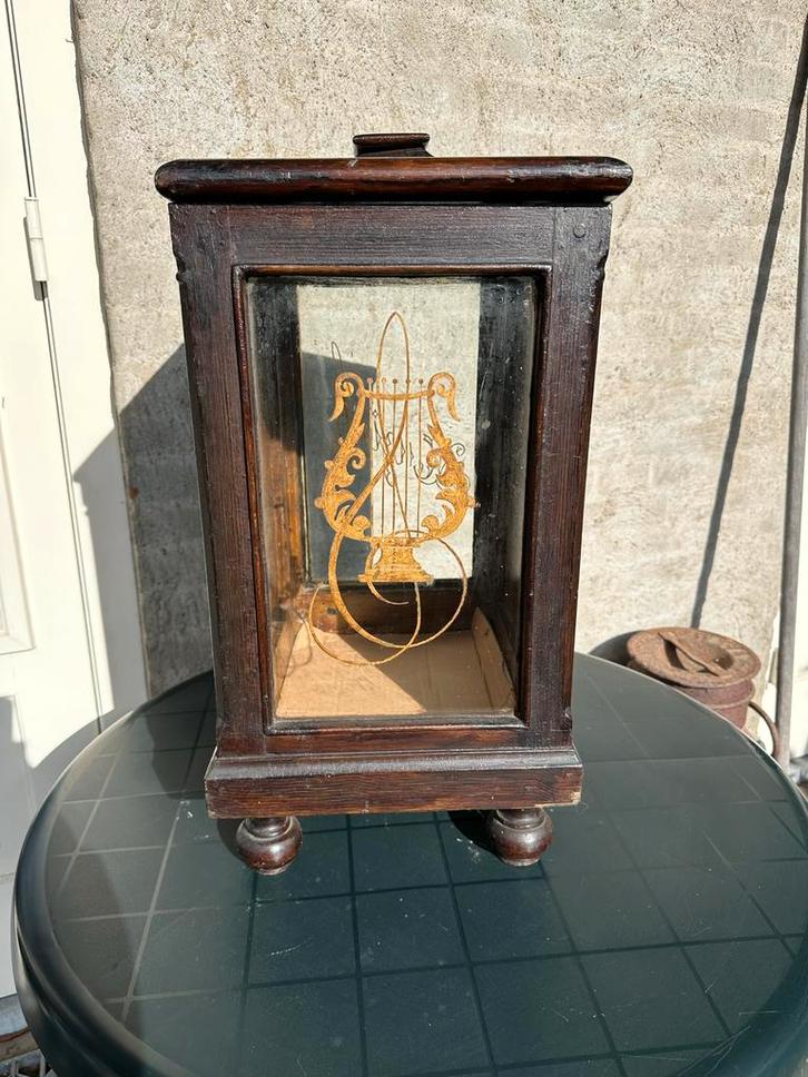 Antieke Kist met Glas, Antiek en Kunst, Antiek | Woonaccessoires, Ophalen