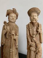 Chinees keizerlijk paar in traditionele kleding, Verzenden