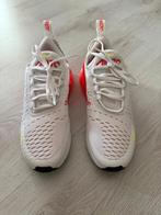 Nike Air Max 270 - Zo goed als nieuw!, Kleding | Dames, Schoenen, Wit, Nike, Ophalen of Verzenden, Sneakers of Gympen