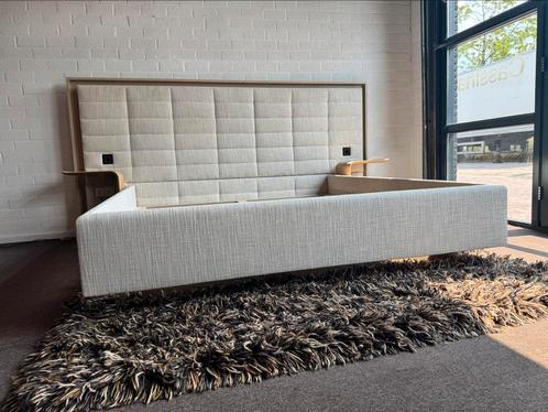 Poliform Dream, Huis en Inrichting, Slaapkamer | Bedden, Zo goed als nieuw, Tweepersoons, 180 cm, 200 cm, Hout, Overige kleuren