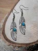 zilverkleurige oorbellen veertjes met turquoise, Sieraden, Tassen en Uiterlijk, Ophalen of Verzenden, Nieuw, Zilver, Overige materialen