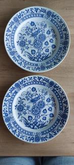 Twee vintage  staffordshire porseleinen dinerborden, Antiek en Kunst, Ophalen of Verzenden