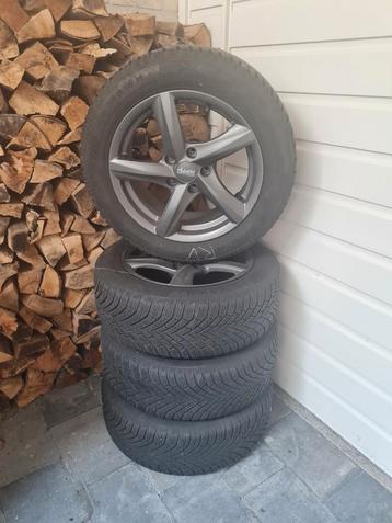 16" velgenset met goede winterbanden Continental 205-55-16 beschikbaar voor biedingen