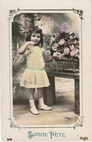 MEISJE JURK ROOS UIT 1911  ZEER MOOIE KAART KH418 beschikbaar voor biedingen