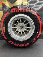 FORMULE 1 PIRELLI BAND MET OZ VELG RACE USED F1, Verzamelen, Automerken, Motoren en Formule 1, Ophalen of Verzenden, Formule 1