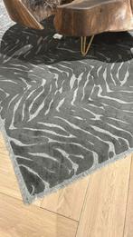 Vloerkleden verschillende maten en kleuren, Ophalen, Zo goed als nieuw, Rechthoekig, 200 cm of meer