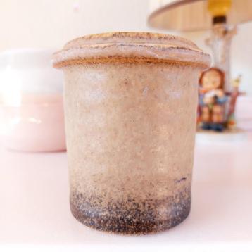 Robuust, West Germany bloempot, bruintinten 10cm hoog, ø 6,3 beschikbaar voor biedingen