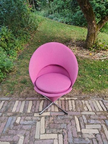 Originele Vitra Cone Chair – designklassieker beschikbaar voor biedingen
