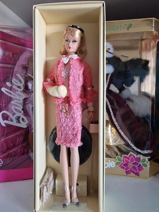 Barbie silkstone preferably pink NRFB 2008, Verzamelen, Poppen, Nieuw, Pop, Ophalen of Verzenden