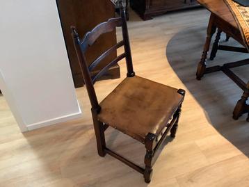 4x stoelen beschikbaar voor biedingen