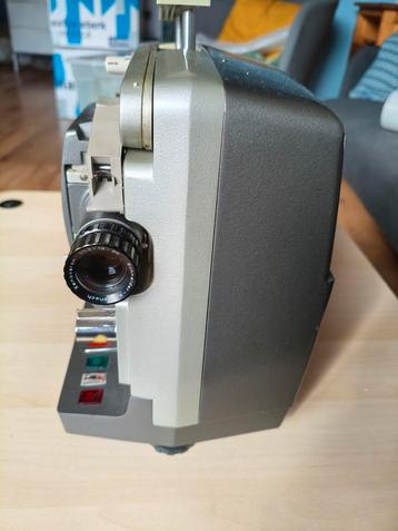 Bolex SM8 super 8 film projector beschikbaar voor biedingen