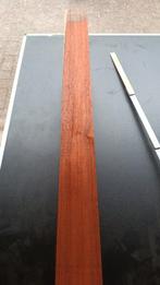 Padouk balkje 04.   58 x 22 x 5,5 cm, Ophalen of Verzenden, Materiaal